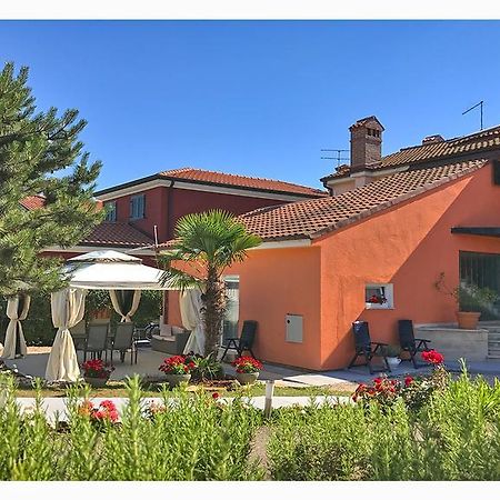 Apartments Gvarda Umag Bagian luar foto