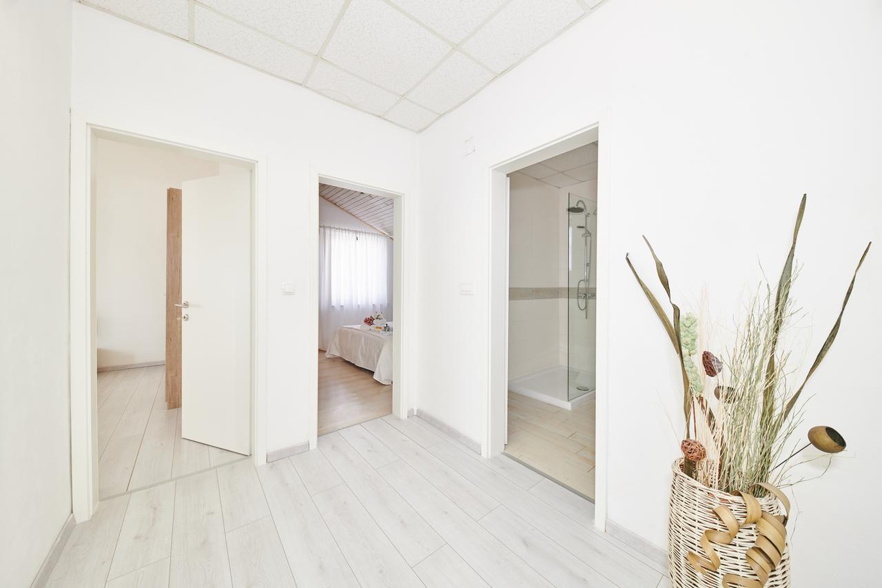 Apartments Gvarda Umag Bagian luar foto